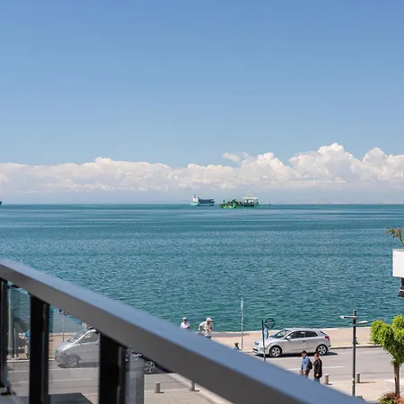 Tresor, 3bd W Seaview, Center Apartament Salonic