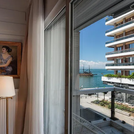 Tresor, 3bd W Seaview, Center * Salonic