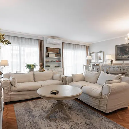 Tresor, 3bd W Seaview, Center
