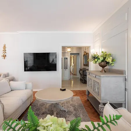 Tresor, 3bd W Seaview, Center Apartament